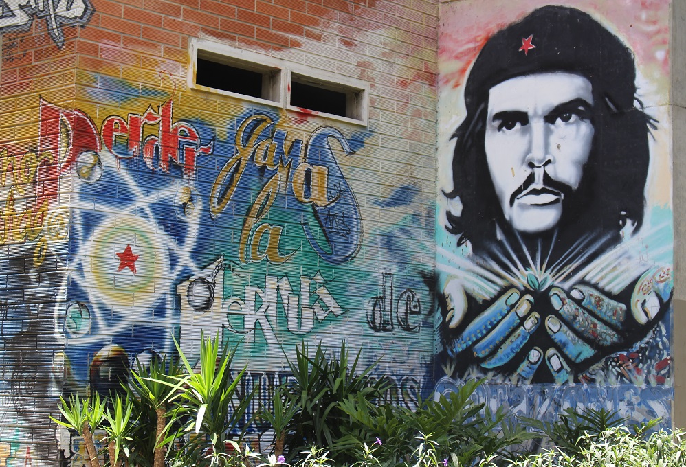 Murales y grafitis: testigos de memoria en la Universidad de Antioquia