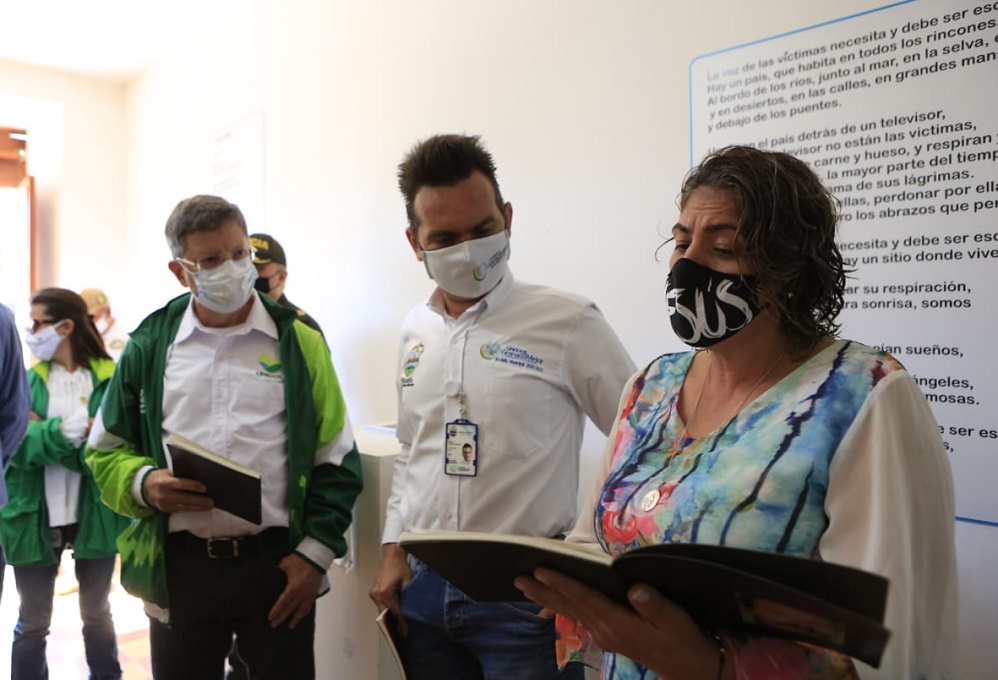 En Granada la Gobernación se comprometió a salvar el Salón del Nunca Más
